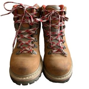 Cabela’s Hiking boots size 7.5